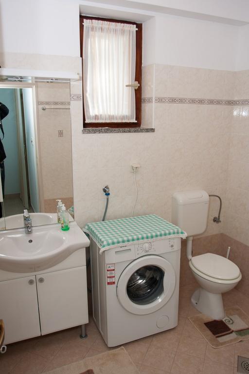 Apartments Silvia โปเรช ภายนอก รูปภาพ