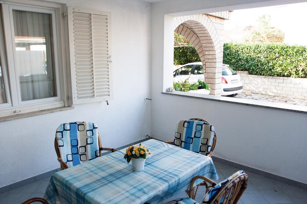 Apartments Silvia โปเรช ภายนอก รูปภาพ