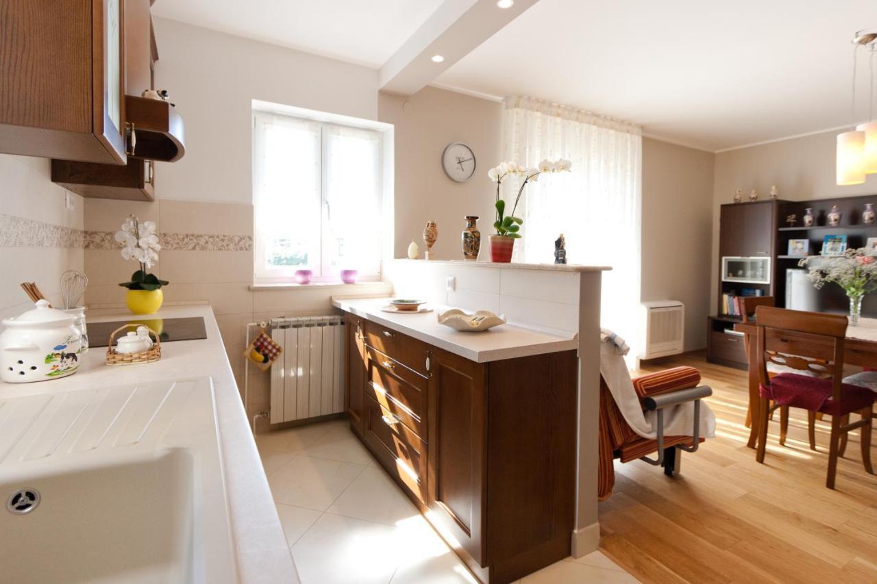 Apartments Silvia โปเรช ภายนอก รูปภาพ